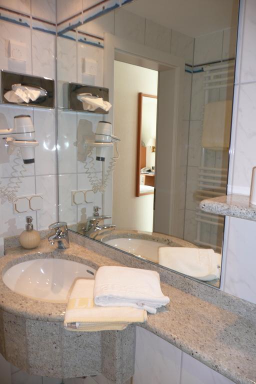 Seehotel Neue Liebe كوكسهافن المظهر الخارجي الصورة